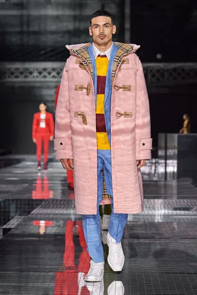 Look 94